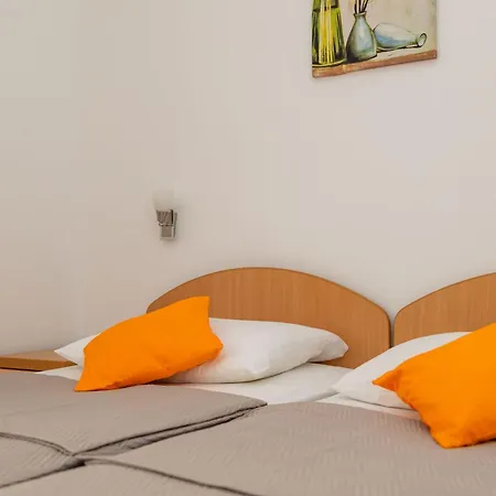 Oasis Of Peace - Lavica Premium