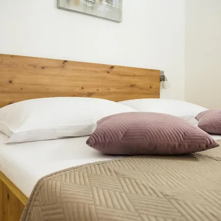 Lavica Premium Oasis Of Peace Lejlighed Podstrana